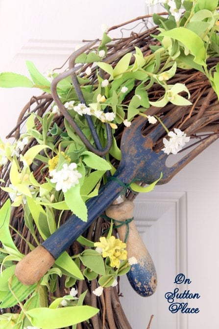 How to Make a Wreath