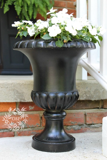 Outdoor Decor Bringing The Inside Out On Sutton Place Summer Front Porch Planter