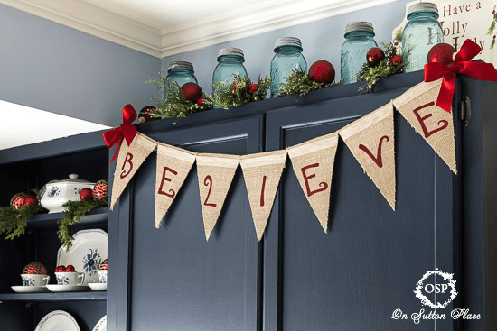 Reversible Burlap Banner: The Finishing Touch