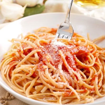 homemade spaghetti sauce on pasta fi
