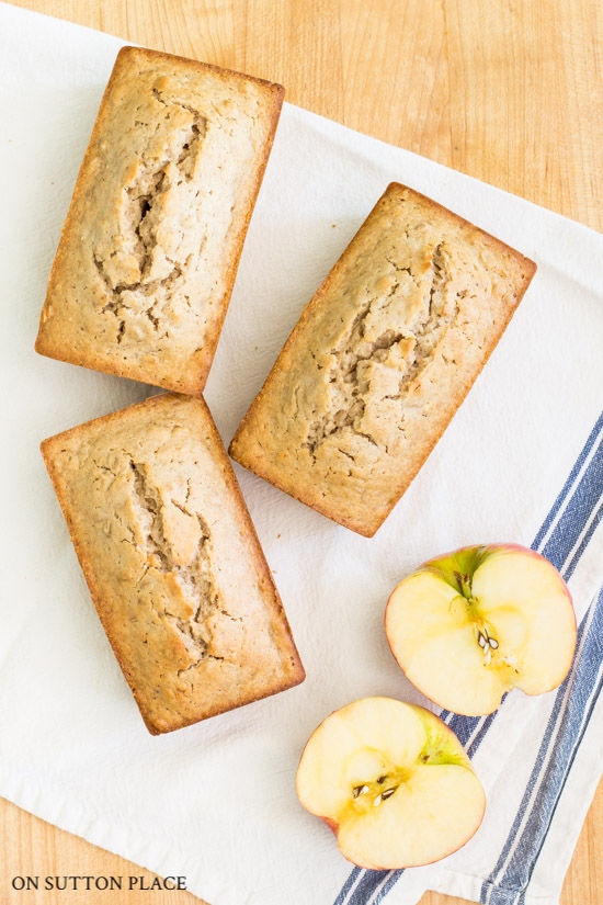 applesauce bread recipe loaves apple halves