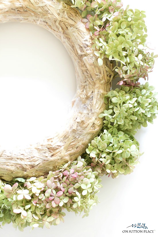 Dried Hydrangea Wreath Tutorial: easy directions with pictures to make your own wreath. Wreath can be made with faux or dried hydrangeas.