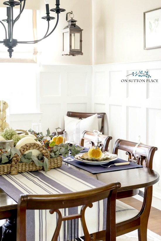 easy fall tablescape ideas blue striped runner on table