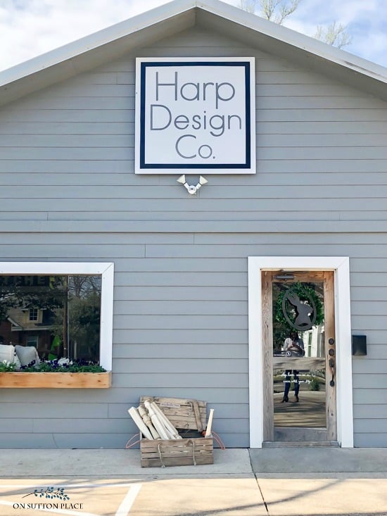 Harp Design Co. | Magnolia Market Tips: How to Have a Lovely Day in Waco, TX. What you need to know to have a great day at the Silos, Silos Bakery, Magnolia Seed & Supply, and Magnolia Table.