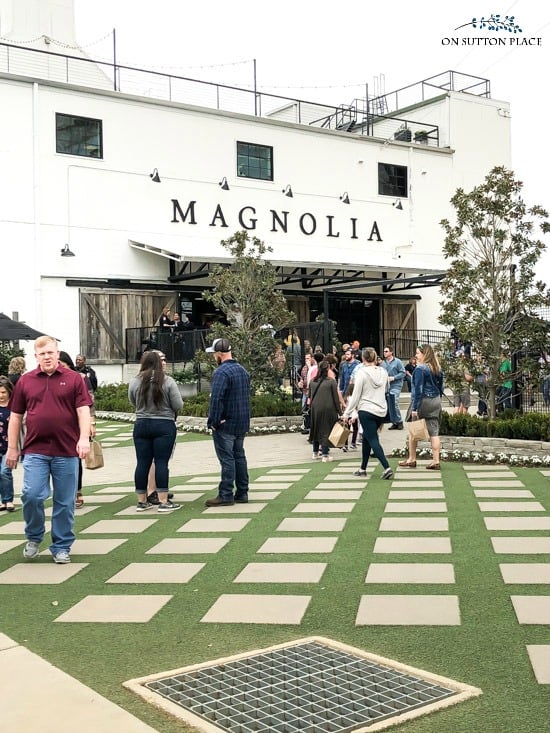 Magnolia Market Tips: How to Have a Lovely Day in Waco, TX. What you need to know to have a great day at the Silos, Silos Bakery, Magnolia Seed & Supply, and Magnolia Table.