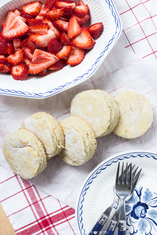bowl of strawberries with biscuits