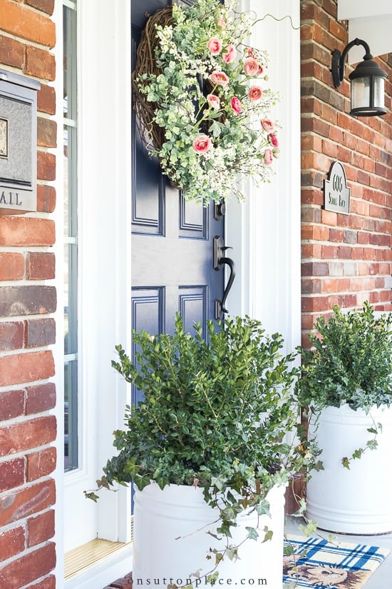 How to Make a Spring Farmhouse Wreath to Brighten Your Front Door