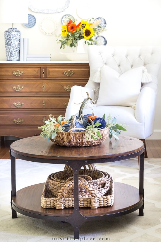 simple fall decor ideas for coffee table