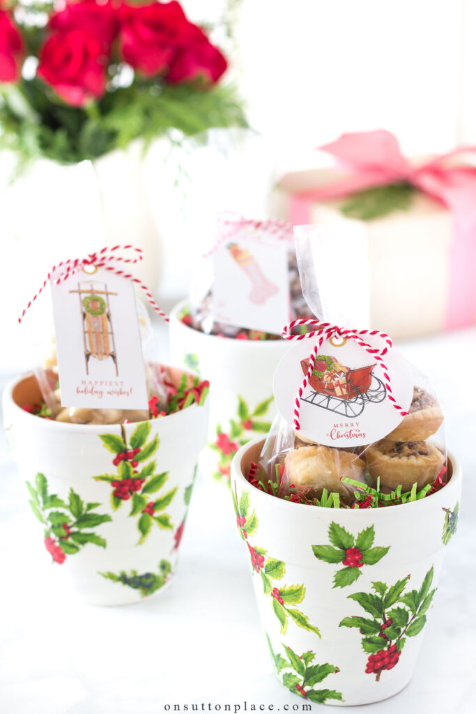 mod podge terra cotta pots holly napkin craft