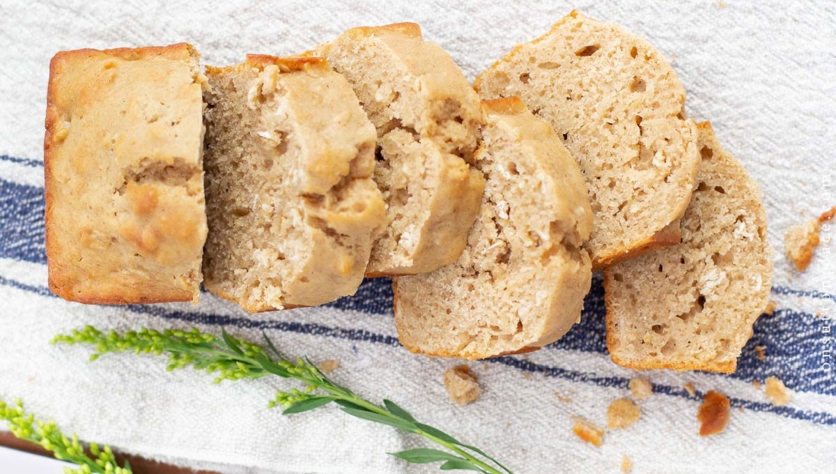 Most & Easy Applesauce Bread Recipe - On Sutton Place