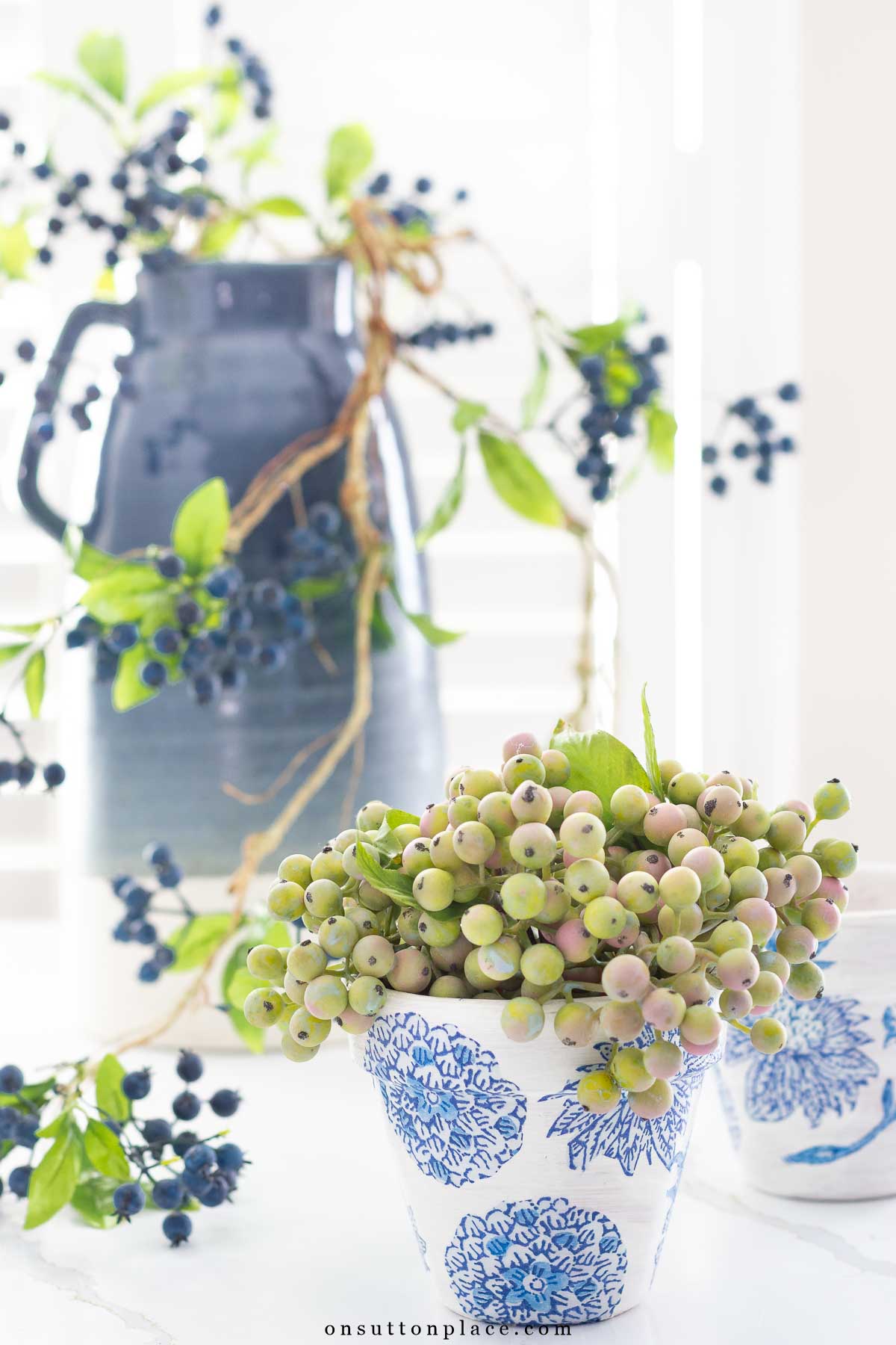 mod podge pot with napkins craft