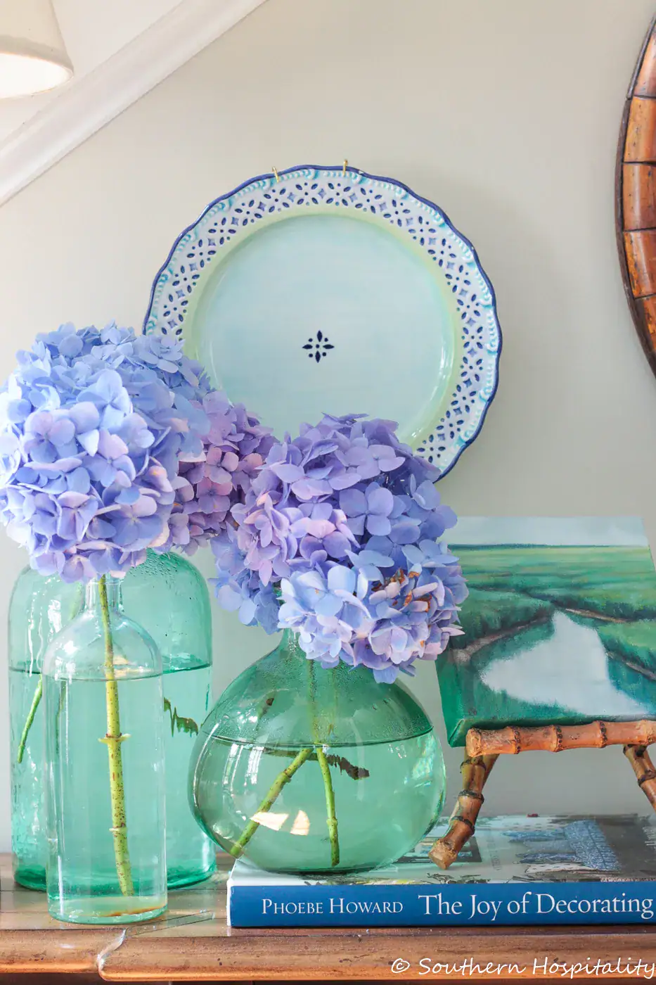 entry table with hydrangea vignette southern hospitality hss