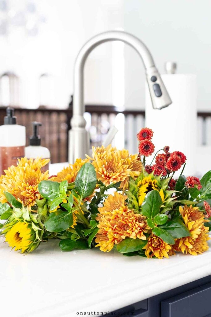 fall kitchen decorating ideas fresh flowers in sink