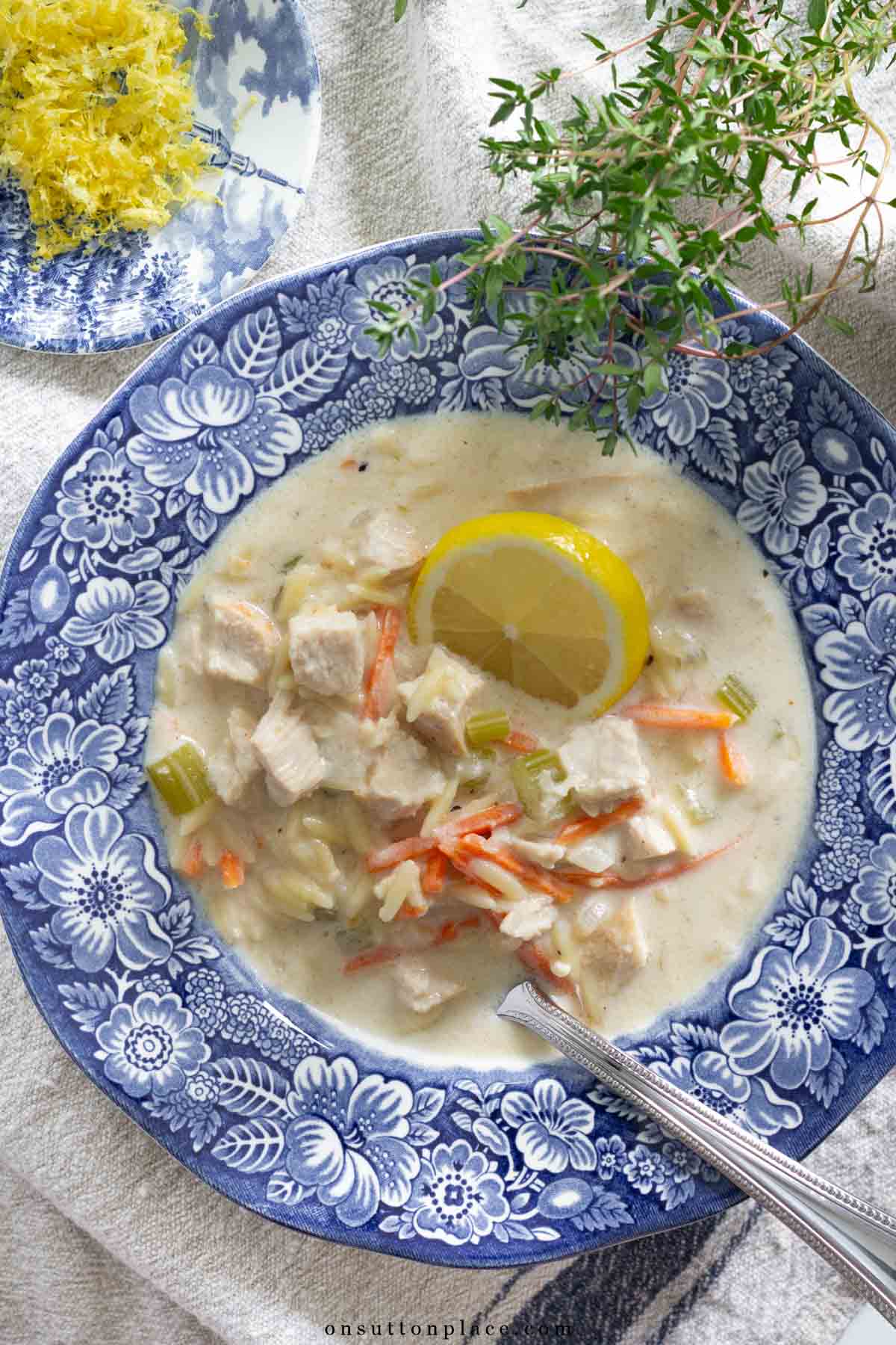 bowl of lemon chicken orzo soup