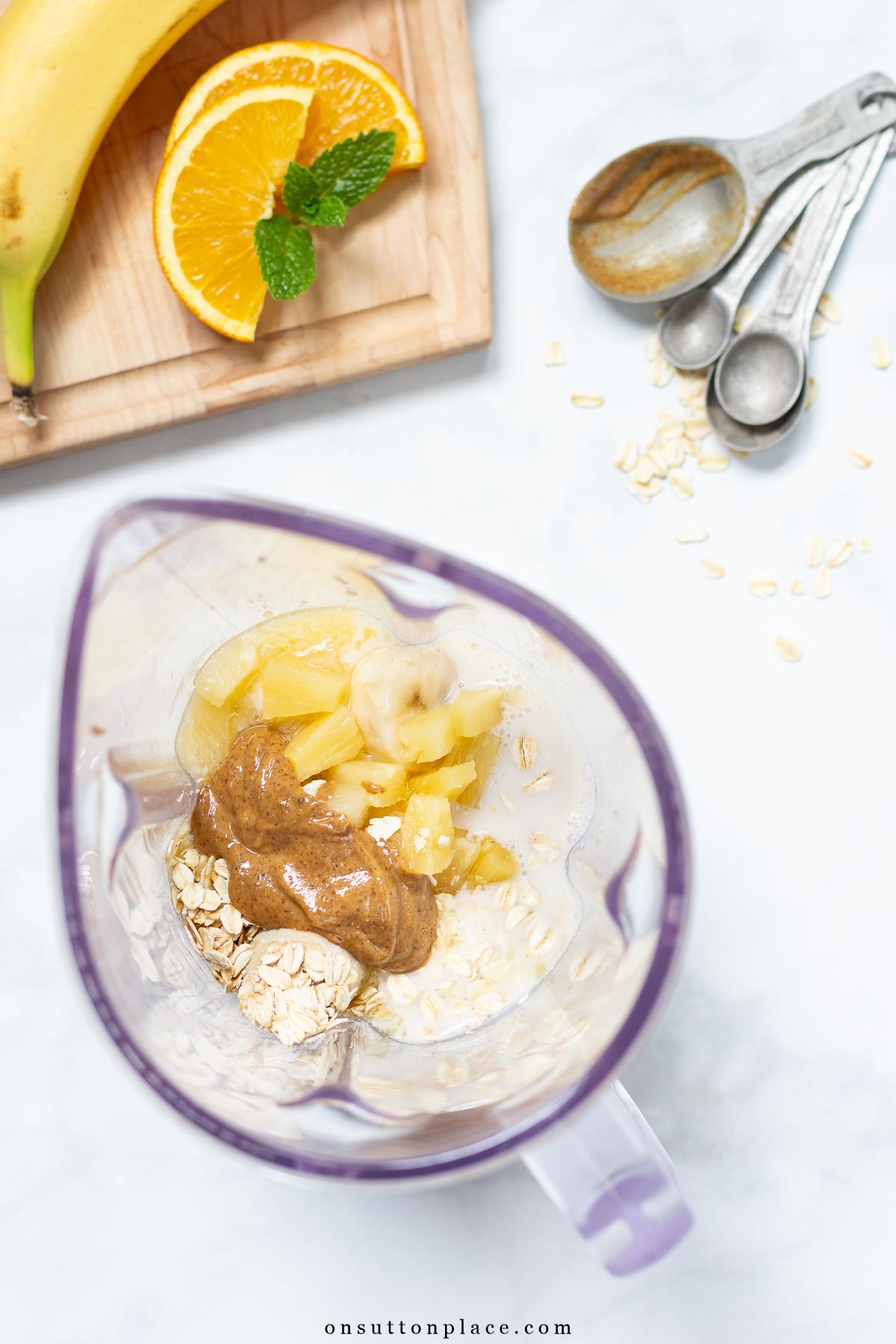 citrus smoothie recipe ingredients in blender