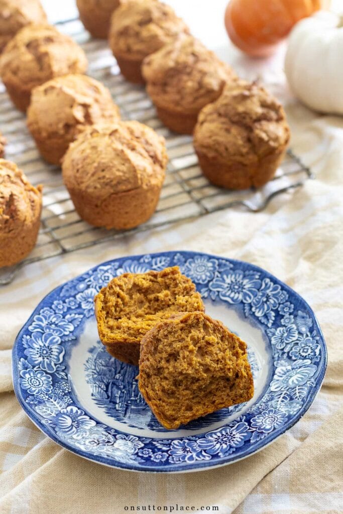 pumpkin spice muffins recipe with spice cake mix