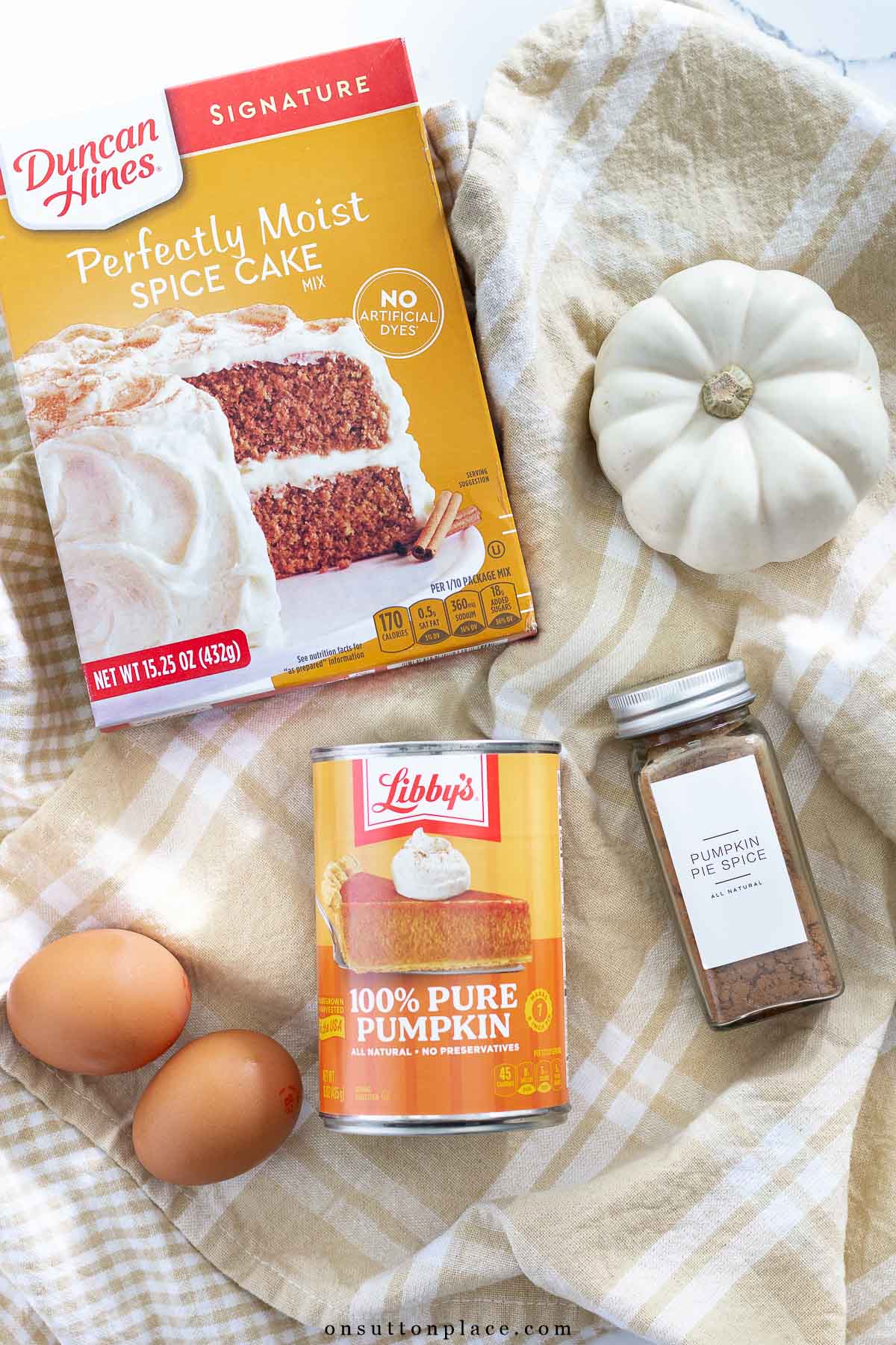 pumpkin spice muffins with spice cake mix ingredients